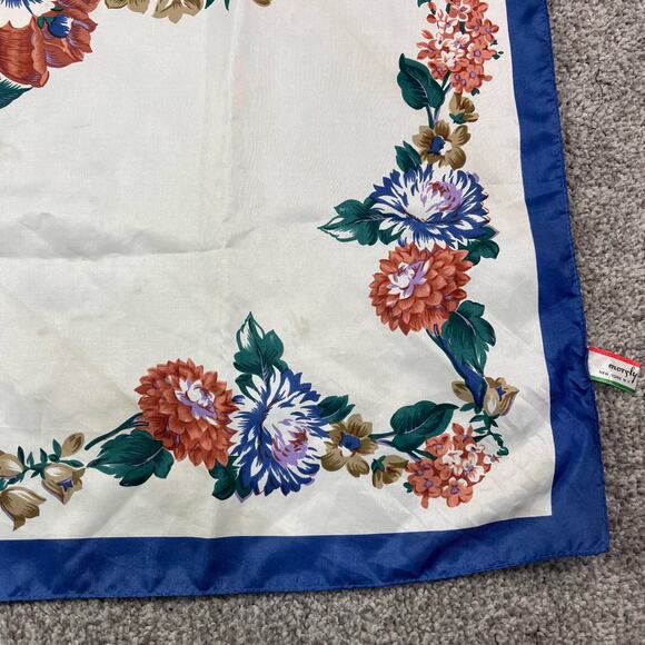 Beautiful Vintage Morsly New York Scarf - Picture 3 of 6
